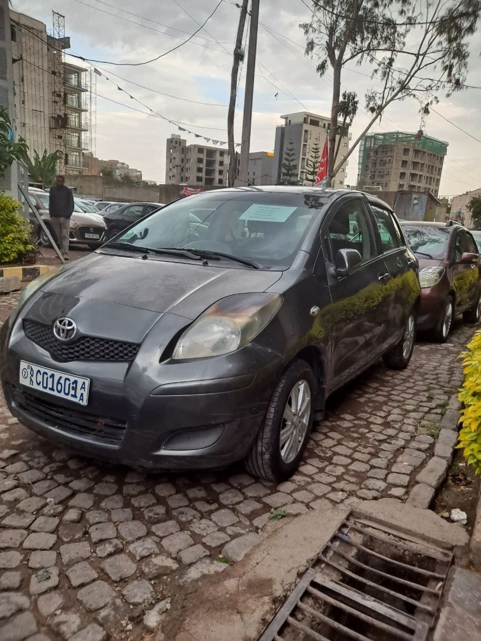 2009 Toyota Yaris Compact — photo 5