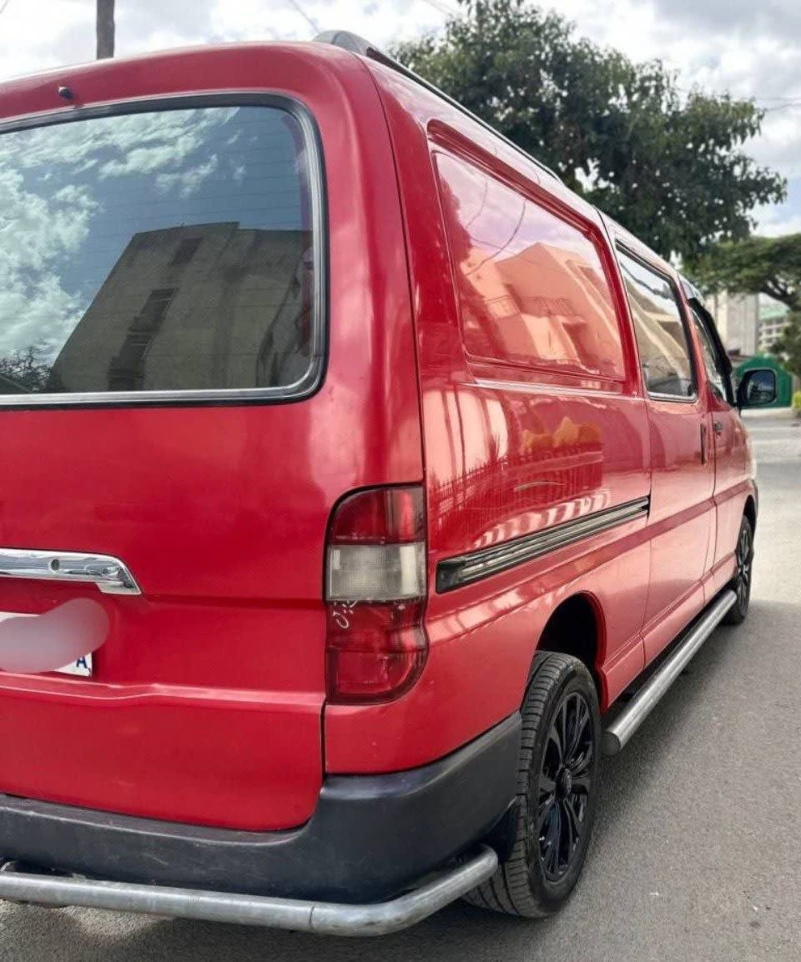 2010 Toyota Hiace Dolphin — photo 7