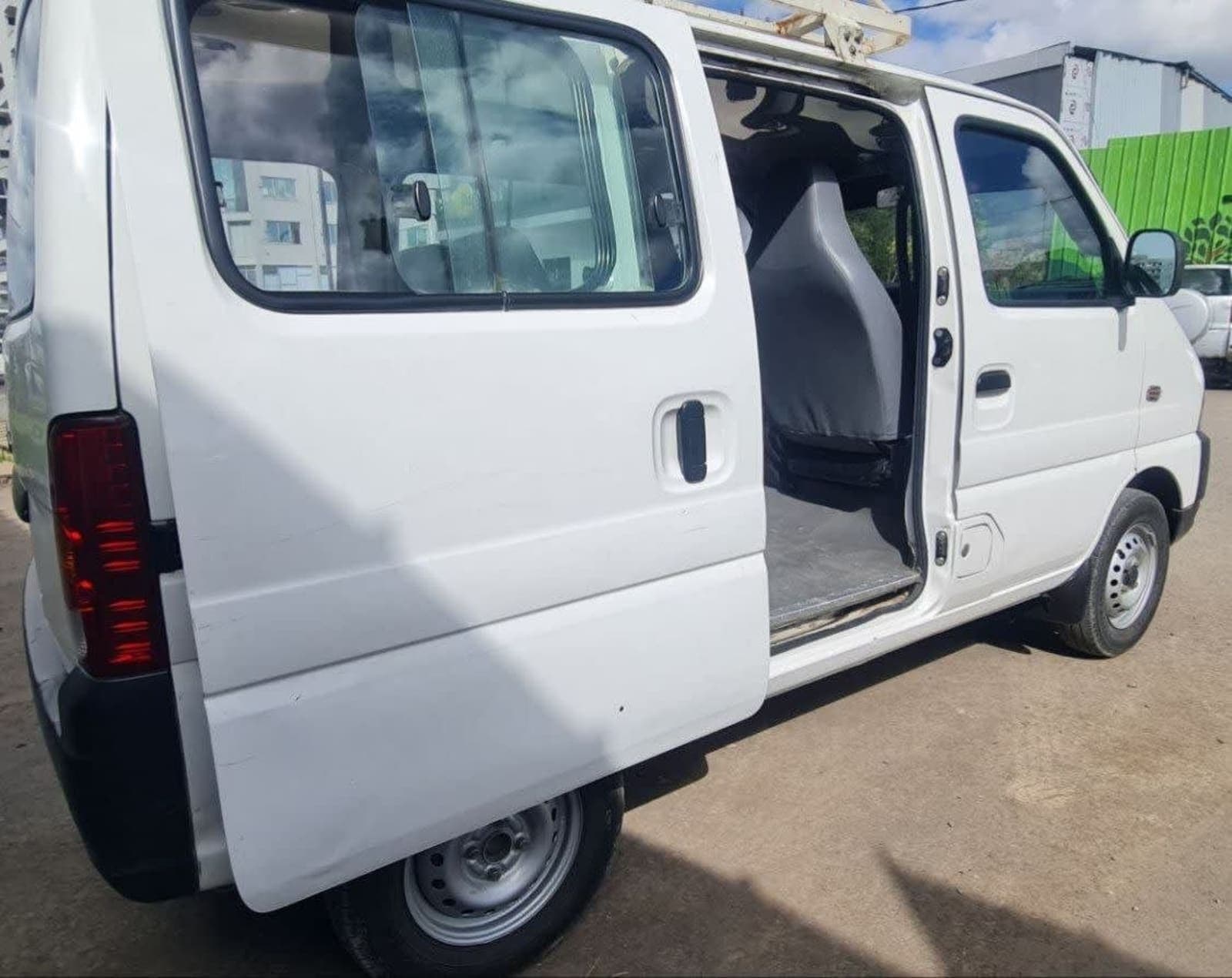 2024 SUZUKI EECO — photo 4