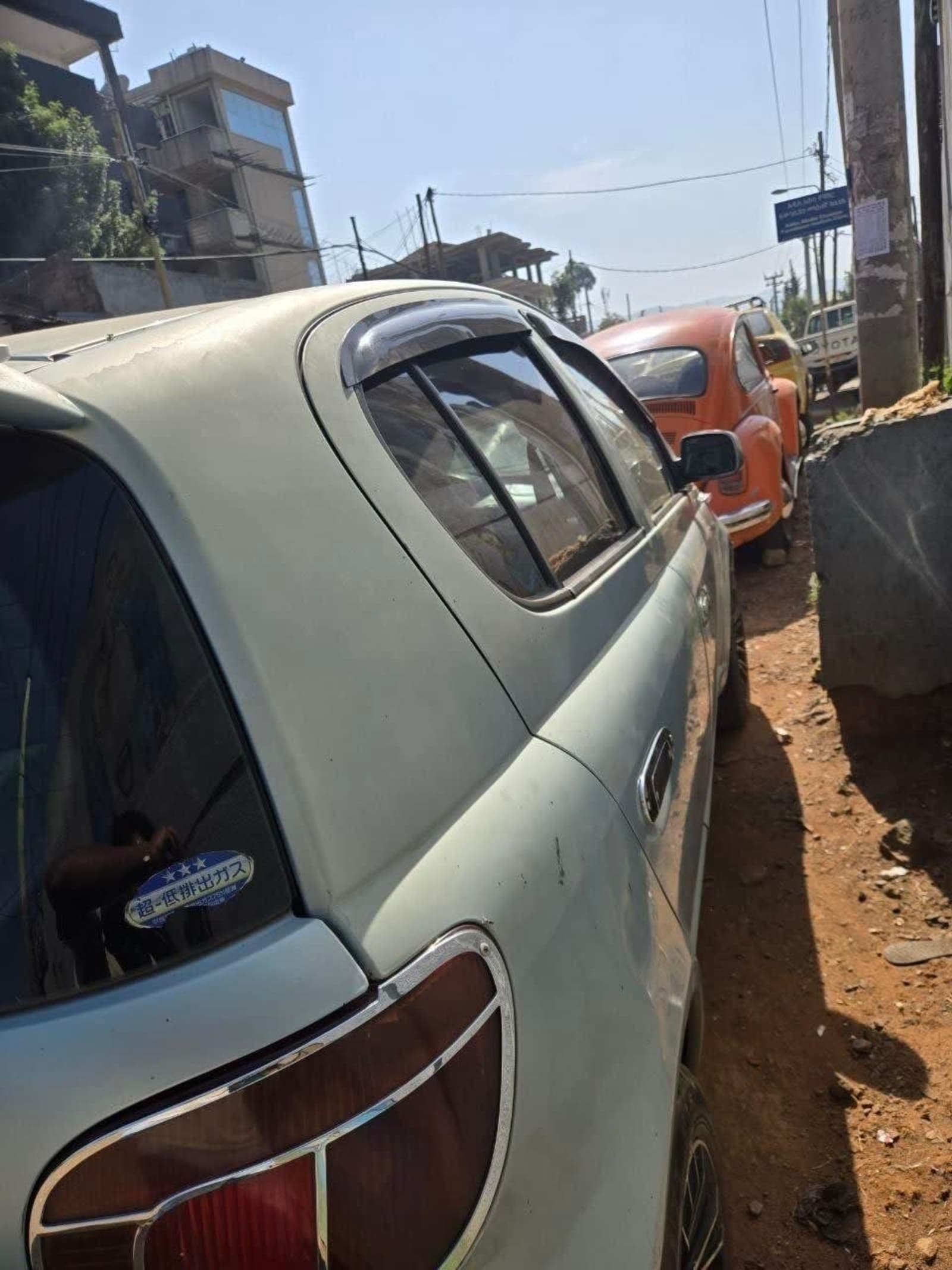 2004 Toyota Vitz — photo 2
