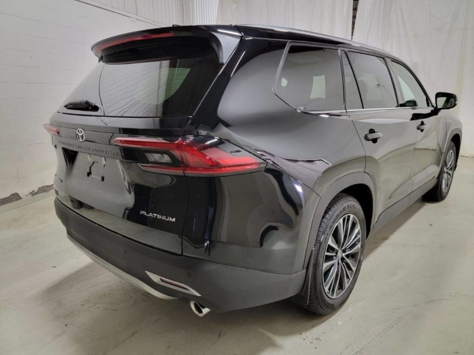 2025 Toyota Grand Highlander Hybrid MAX Platinum