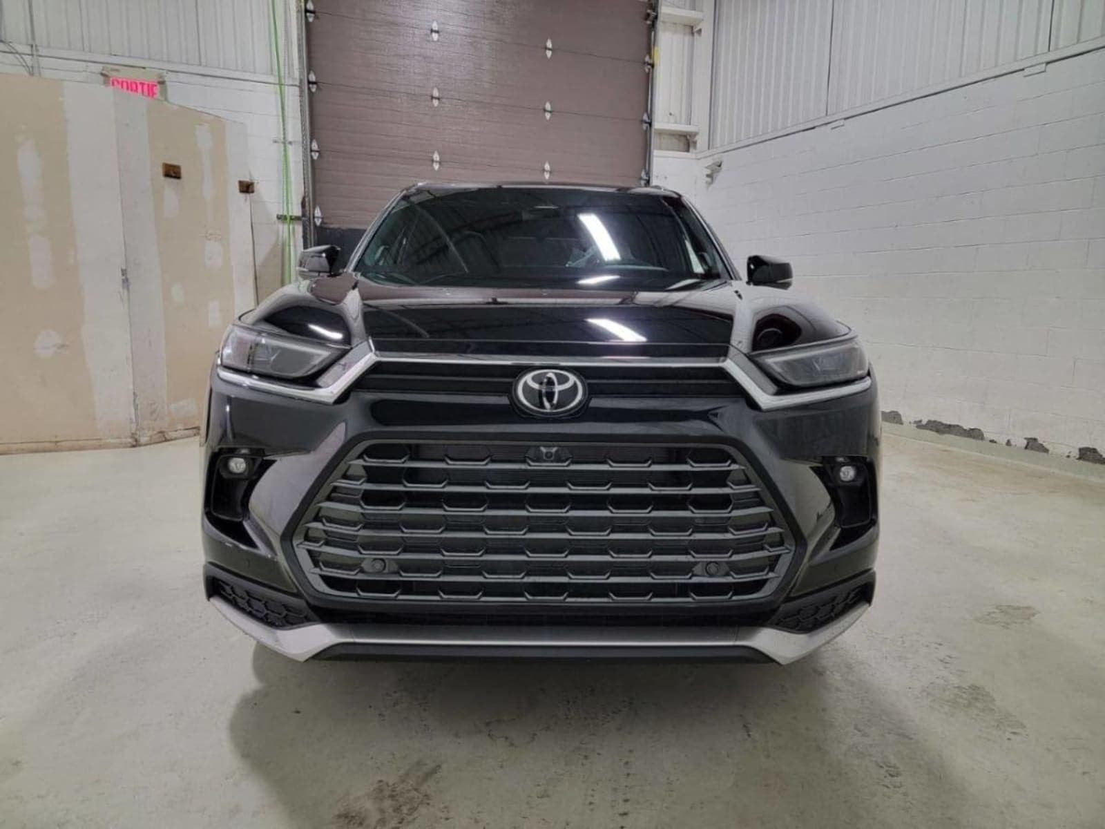 2025 Toyota Grand Highlander Hybrid MAX Platinum — photo 7