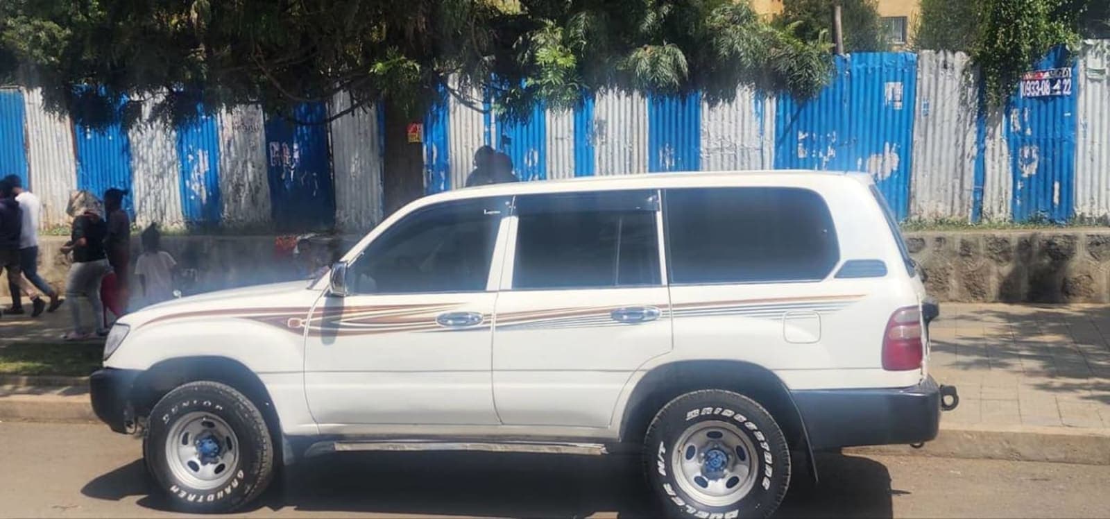 2005 Toyota Landcruiser 105