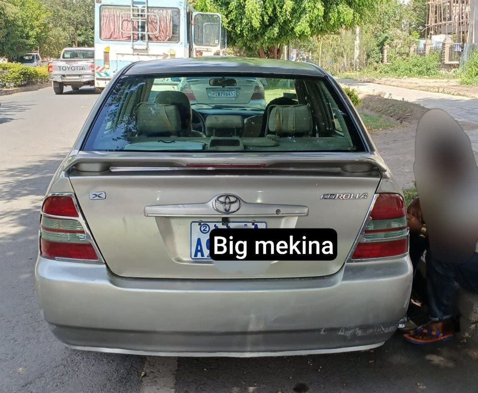 2004 Toyota Corolla — photo 6